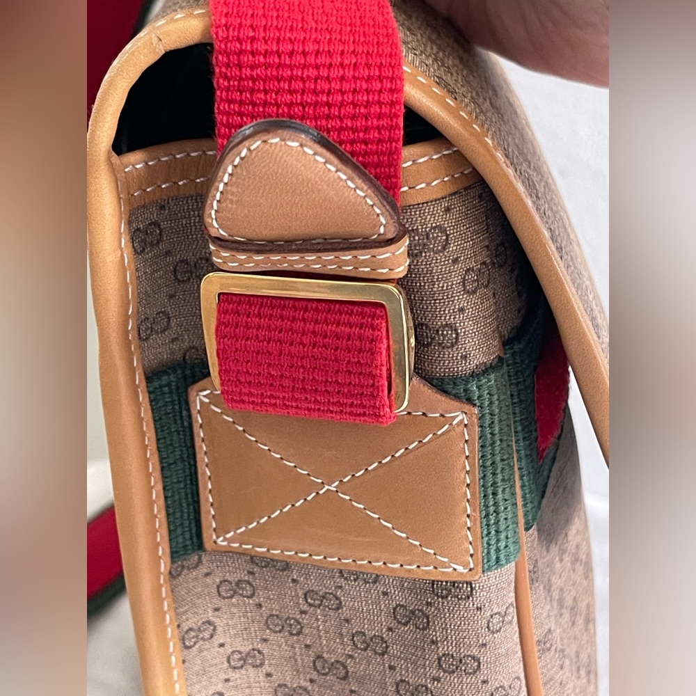 Pristine Vtg Gucci Tan PVC Micro GG Monogram Messenger Shoulder Bag & Pouch - Picture 7 of 16